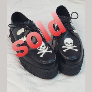 Skull and Crossbones Demonia Creeper Punk Shoes
